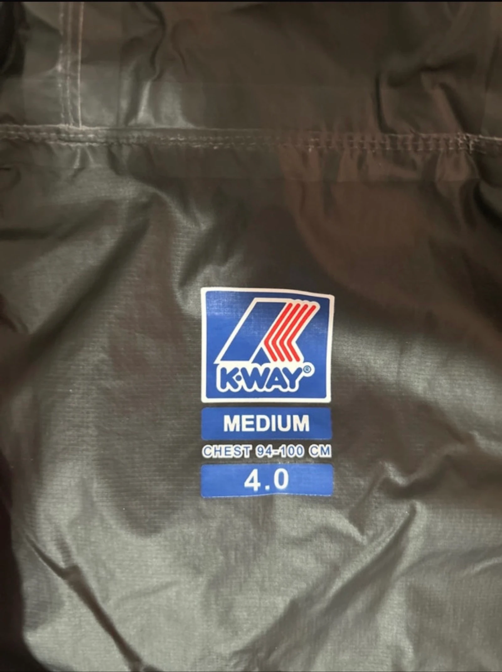 K-Way autêntico da marca K-Way, em tamanho M e cor preta. – photo 6